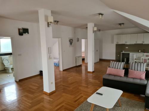 Apartment Ken