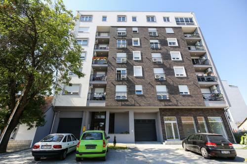 Manirosi 3 Apartman