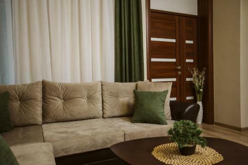Vively Lux Apartment