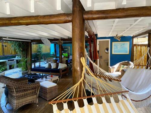 Otima Casa Com Deck Gourmet Na Praia Da Baleia Sp
