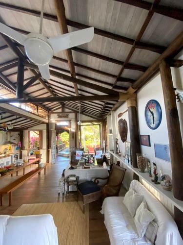 Otima Casa Com Deck Gourmet Na Praia Da Baleia Sp