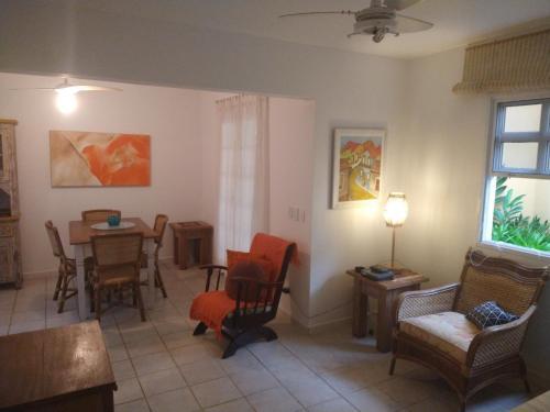 Chal� Aconchegante No Litoral Norte (barra Do Una)