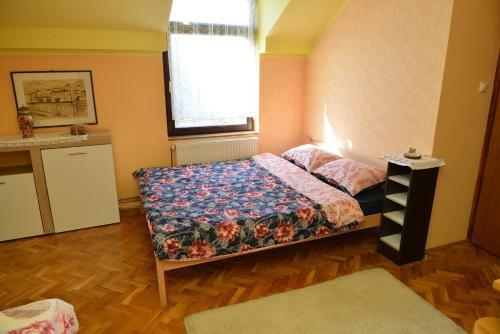Hostal Tatinac Guesthouse