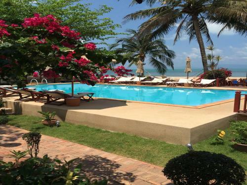 The Waterfront Boutique Hotel & Cafe