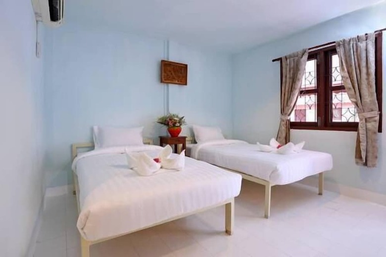 Hostal Siam Shades House