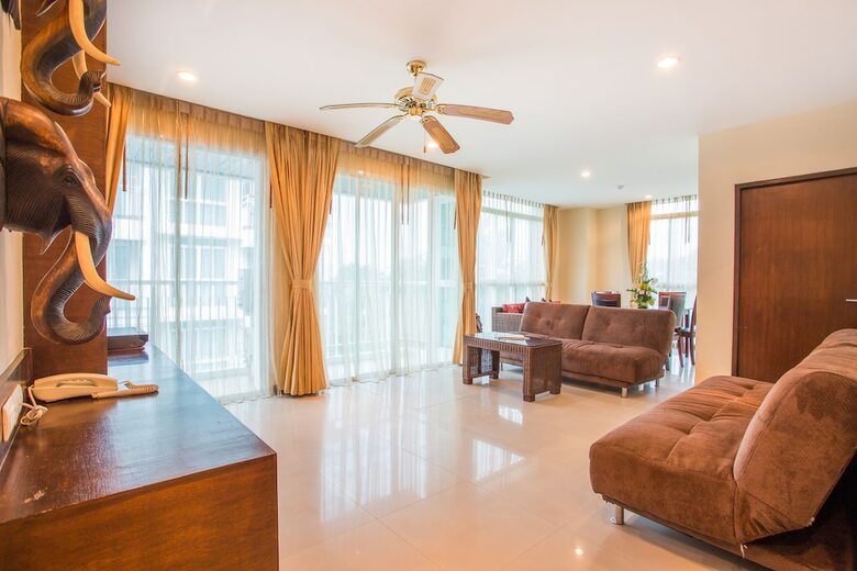 Apartamentos Arisara Place