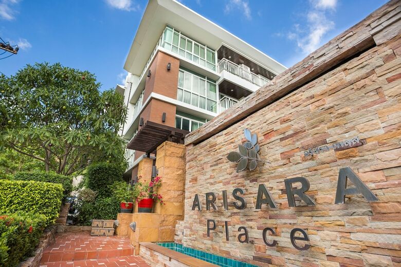 Apartamentos Arisara Place