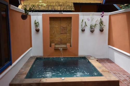 Hotel Lawana Resort