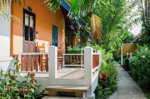 Hotel Lawana Resort