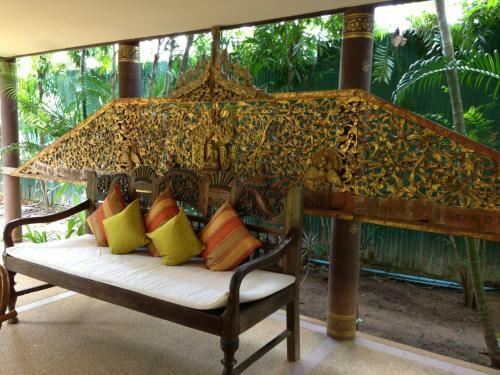 Ban Keaw Villas