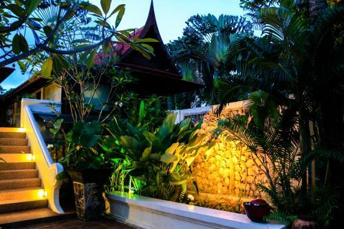 Ban Keaw Villas