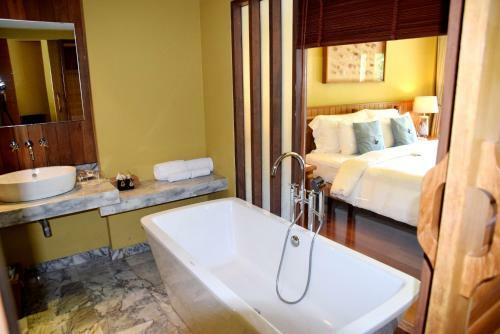 Hotel Deva Samui Resort & Spa
