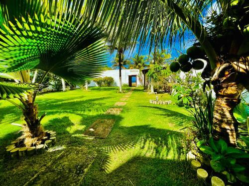 Praia Do Sol Triplex Beach House
