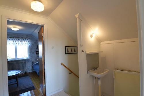 Cozy Accommodation On Beautiful Donso