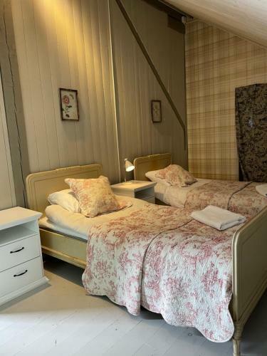Hostal Arphus Lodge