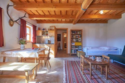 Lubka Lodge