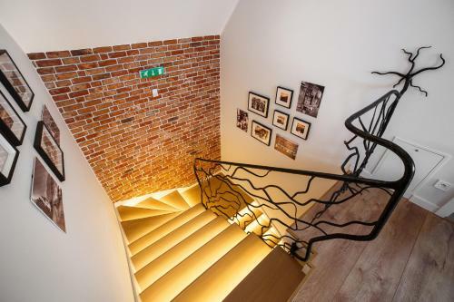 Horv�t Family Residence