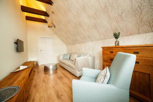 Horv�t Family Residence