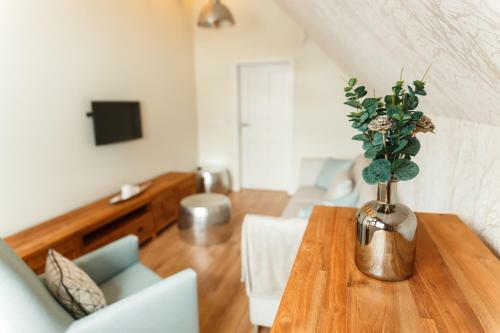 Horv�t Family Residence