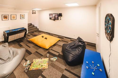 Horv�t Family Residence