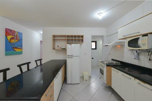 Lindo Apartamento Completo A 50m Da Praia Da Barra