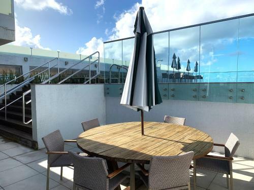 Apartamento Na Orla Da Barra Com Vista Mar