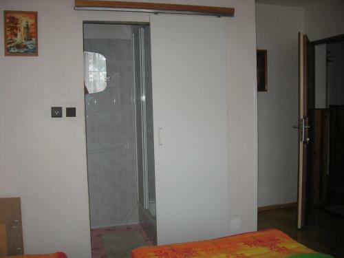 Hostal Penzi�n Z�vada