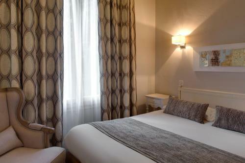 Logis Grand Hotel Montespan-talleyrand
