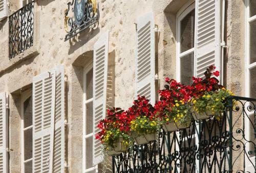 Logis Grand Hotel Montespan-talleyrand
