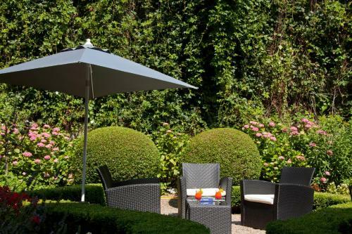 Logis Grand Hotel Montespan-talleyrand