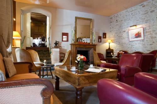 Logis Grand Hotel Montespan-talleyrand