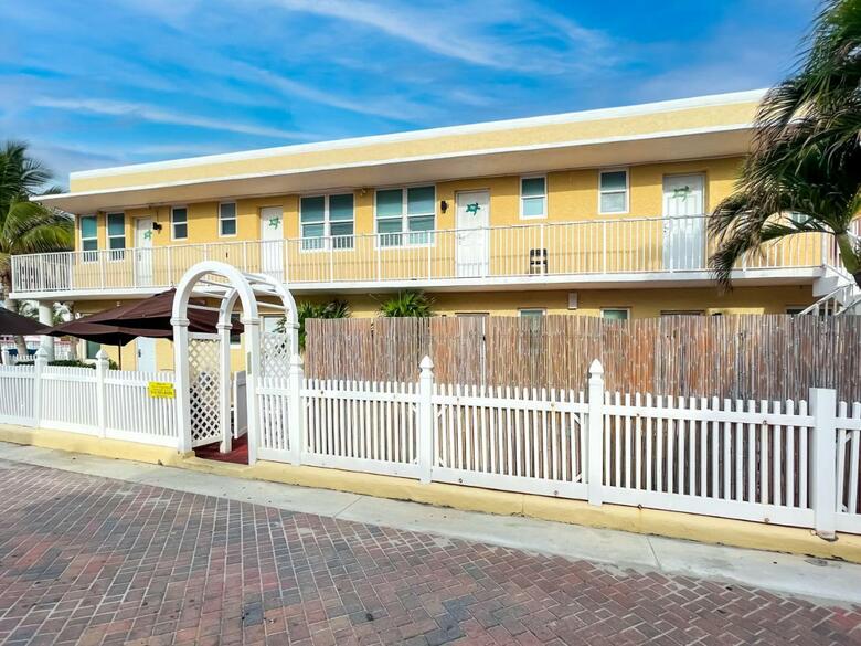Aparthotel The Sea Turtle