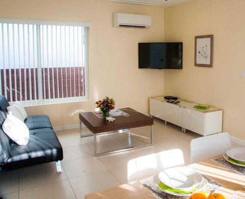 Casa Del Mar Beach Apartments