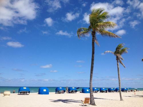 Hotel Villa Sinclair Beach Suites And Spa
