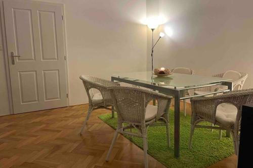 Rosemary Apartment