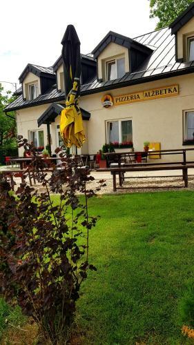 Hostal Pizzeria Al?betka