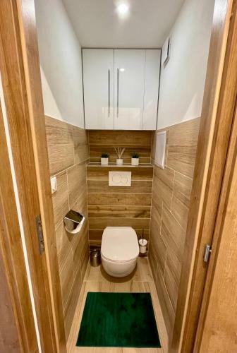 Apartamento Modern & Sunny Studio