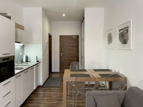 No.1 Apartment House Oliver