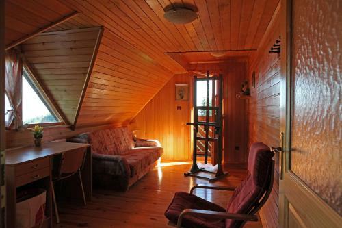 Natural Wooden Sweetheart