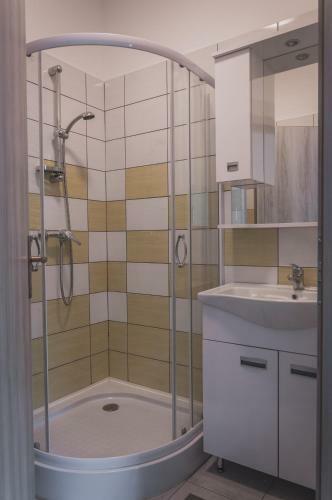 Apartmaji Hrast - Podbela