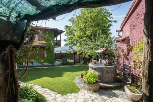 Rozina Vacation House