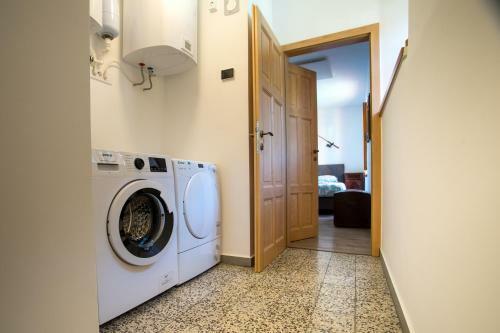 Apartmaji Utrinek - At The Post Office