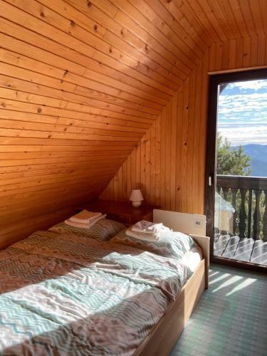 Sunny Chalet Anica