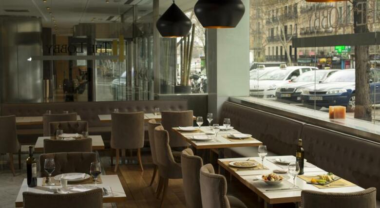 Hotel Radisson Red Madrid