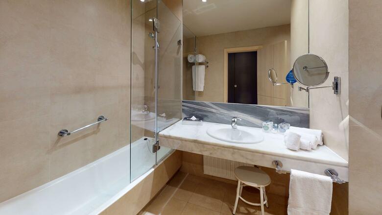 Hotel Radisson Red Madrid