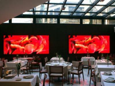 Hotel Radisson Red Madrid