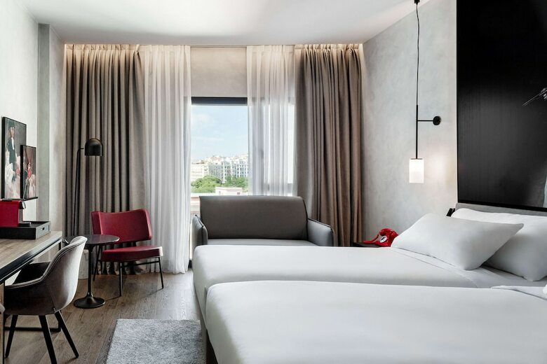 Hotel Radisson Red Madrid