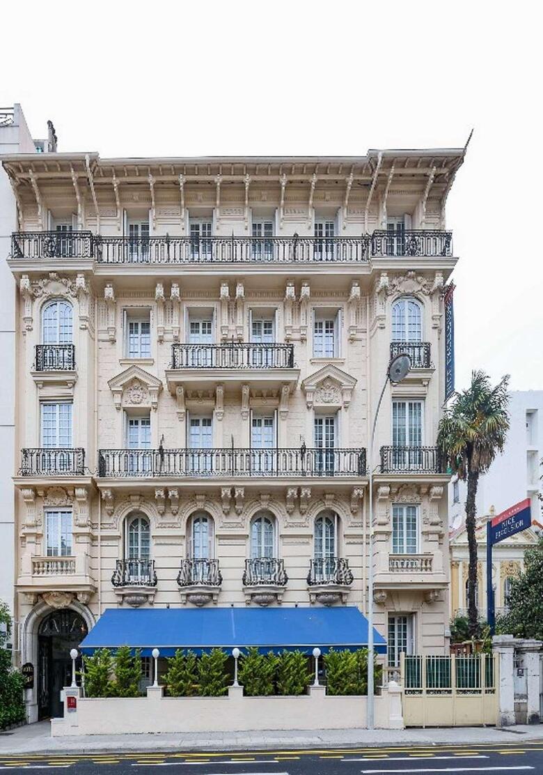 Hotel Excelsior