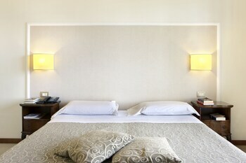 Hotel Alpha