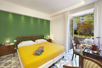 Hotel Alpha